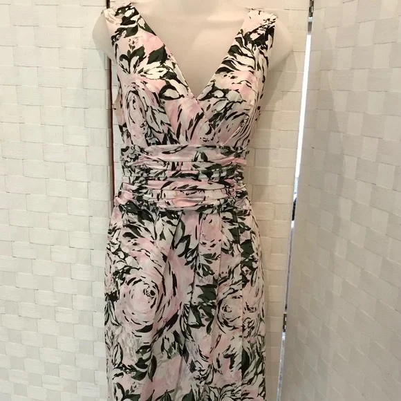 St. John Collection silk floral dress size 8 pink white green floral - Picture 1 of 8